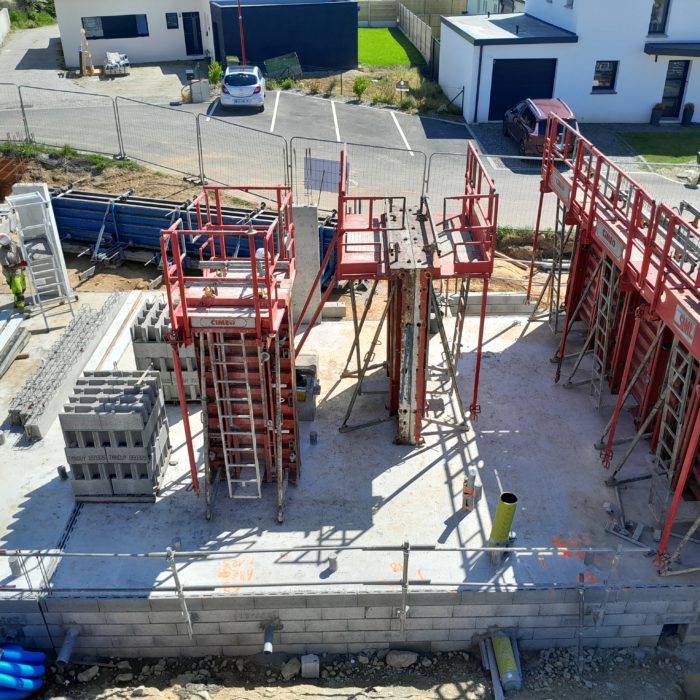16 LOGEMENTS LOCATIFS, 2 LOGEMENTS INDIVIDUELS